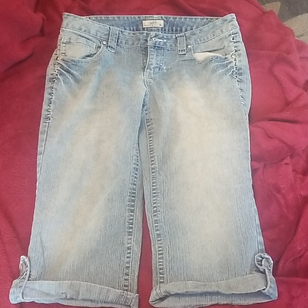 SO Capri Style Jeans